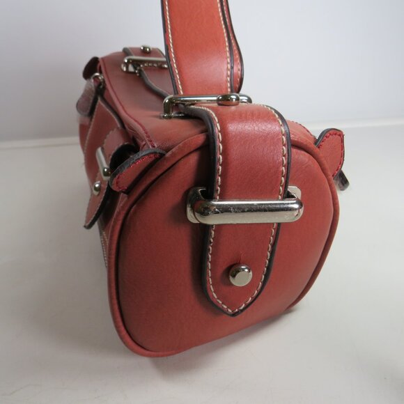 Bellerose Terracotta Leather Baguette Bag with Key Charm - Picture 4 of 10